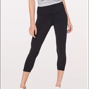 lululemon Align™ High-Rise Crop 21" - GREAT CONDITION